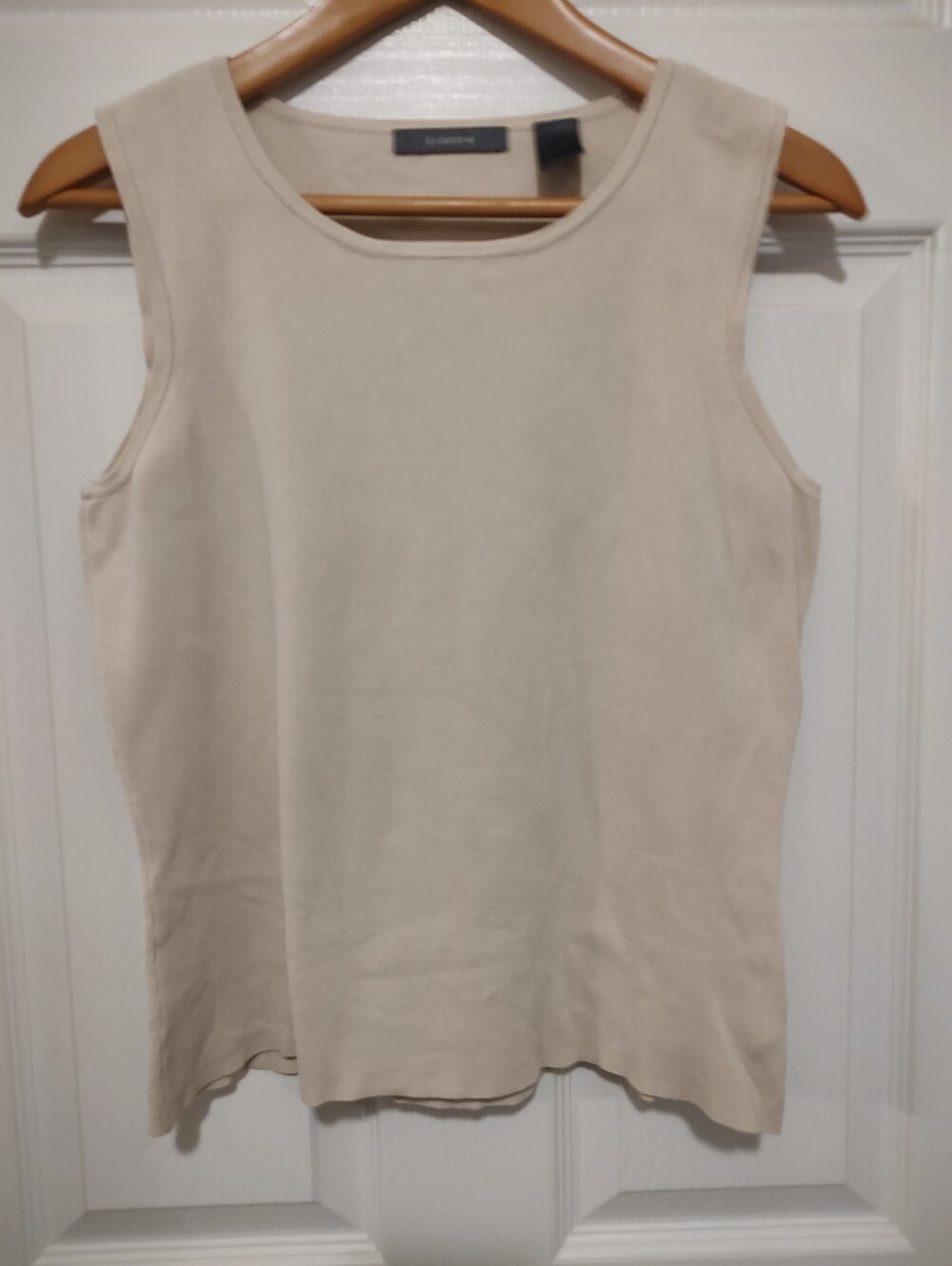 Liz Claiborne Cream Sleeveless Tank Top